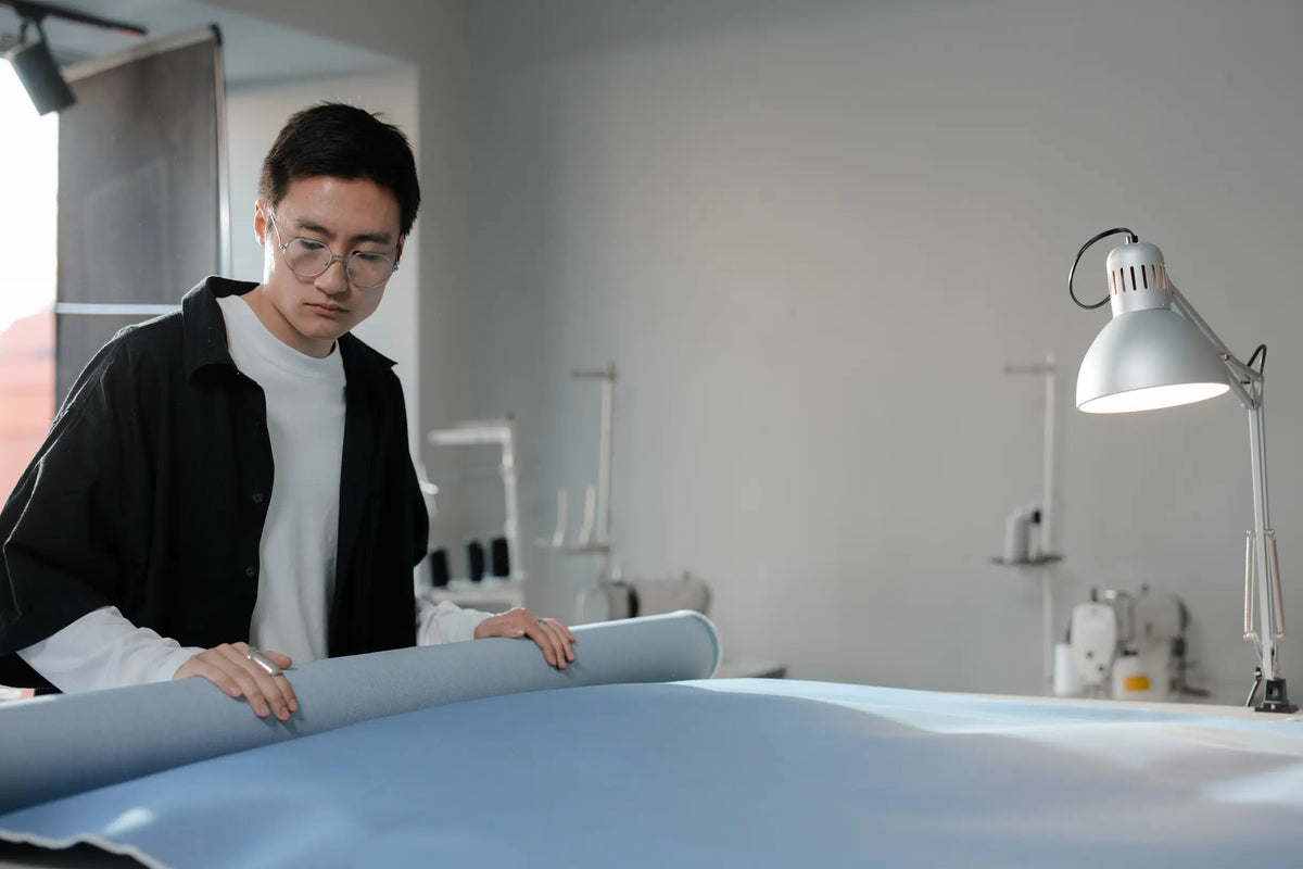 Assessing Gabardine Weave: A Step-by-Step Guide to Tightness and Durability